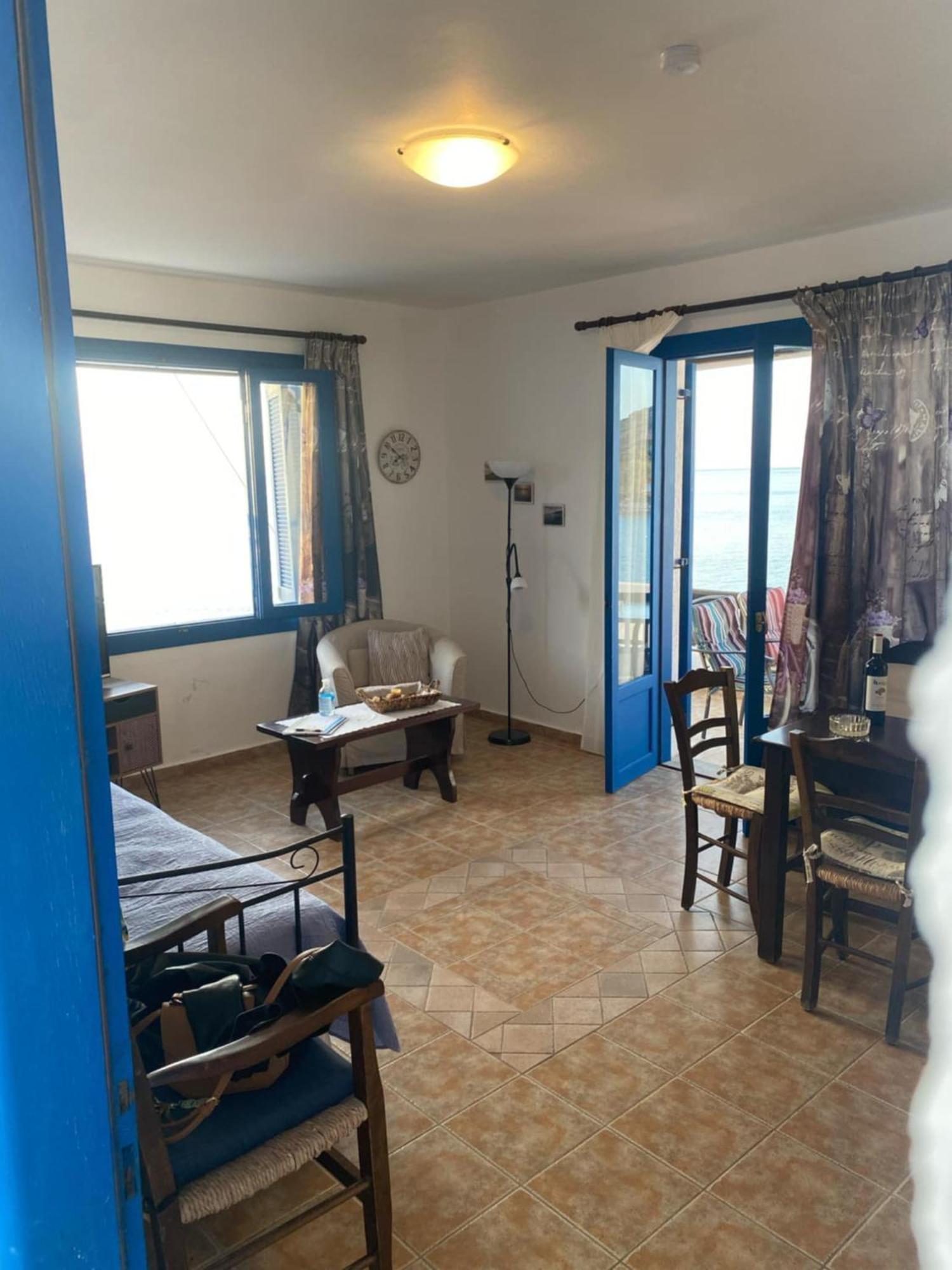 On The Sea Despoina Apartment At Mochlos Creta ภายนอก รูปภาพ